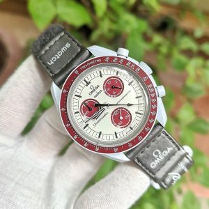 Đồng Hồ Omega X Swatch Bioceramic Moonswatch Mission To Pluto SO33M101