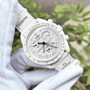 Đồng hồ Omega x Swatch Bioceramic Moonswatch Mission to Moonphase SO33W700